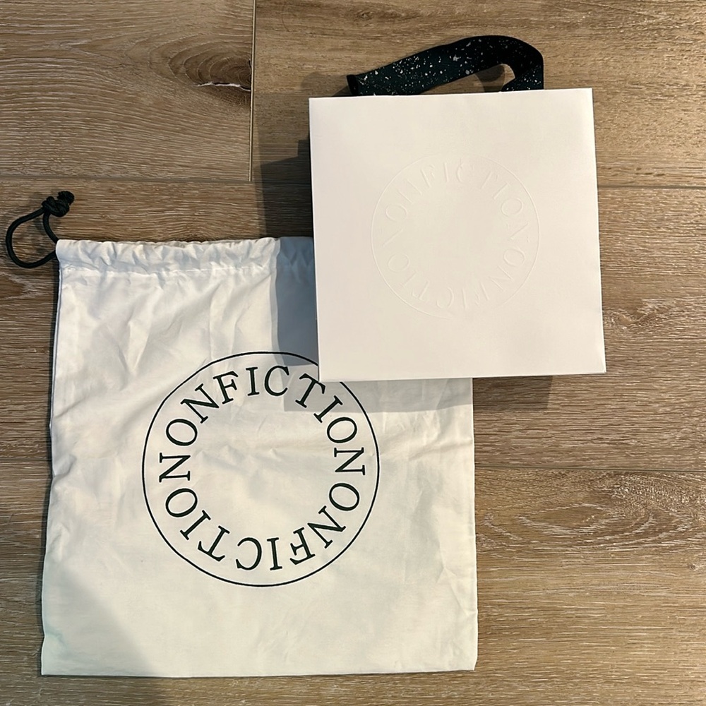Nonfiction Bag Set